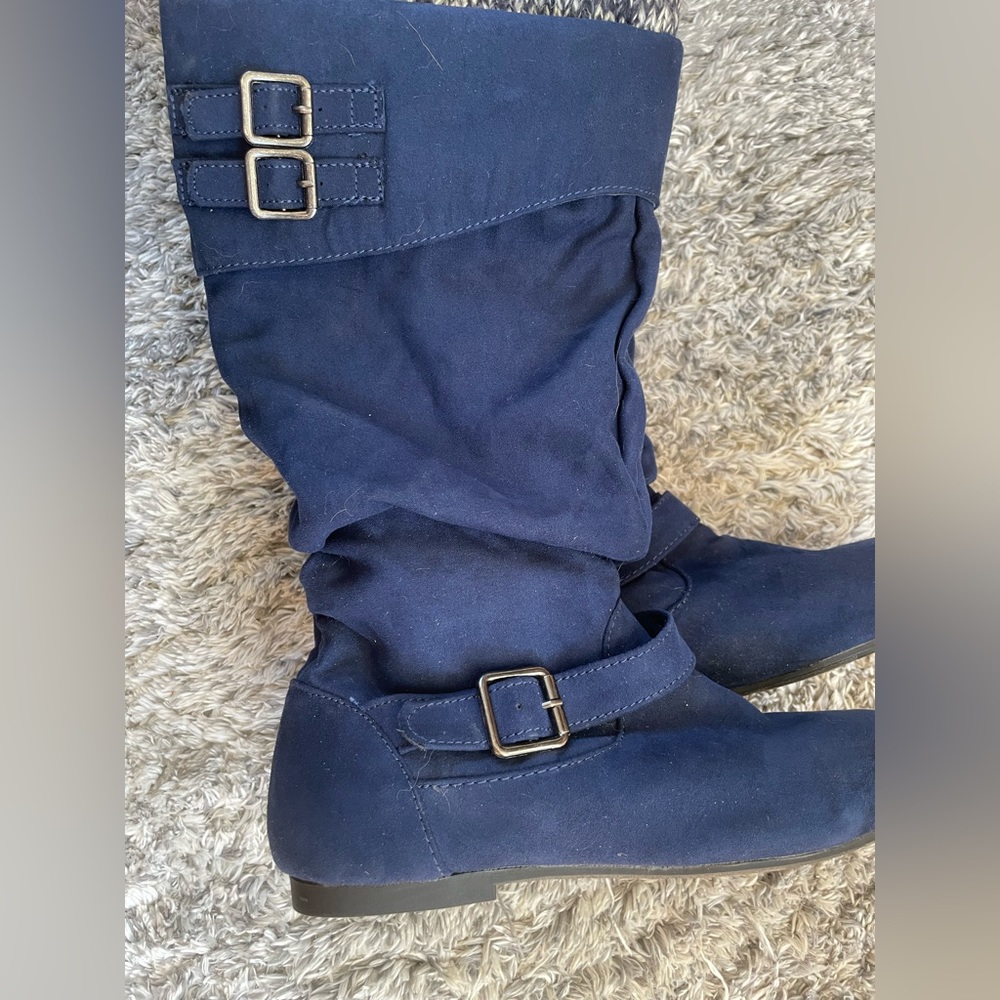 Blue gamousa boots